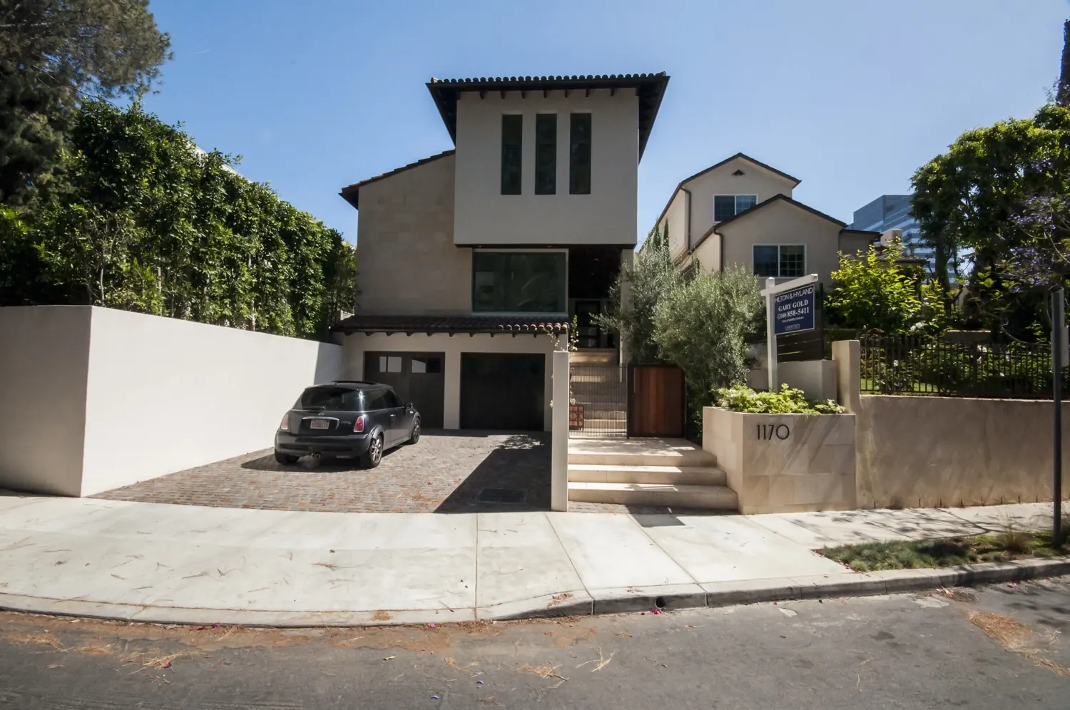 1170 McClellan hillside residence from the street
