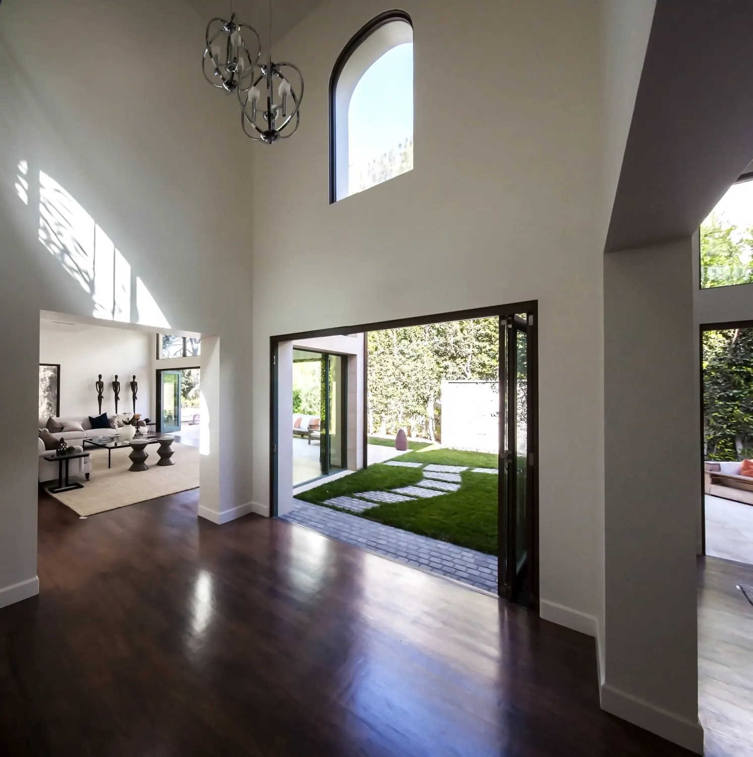 Living sequence at 1170 McClellan