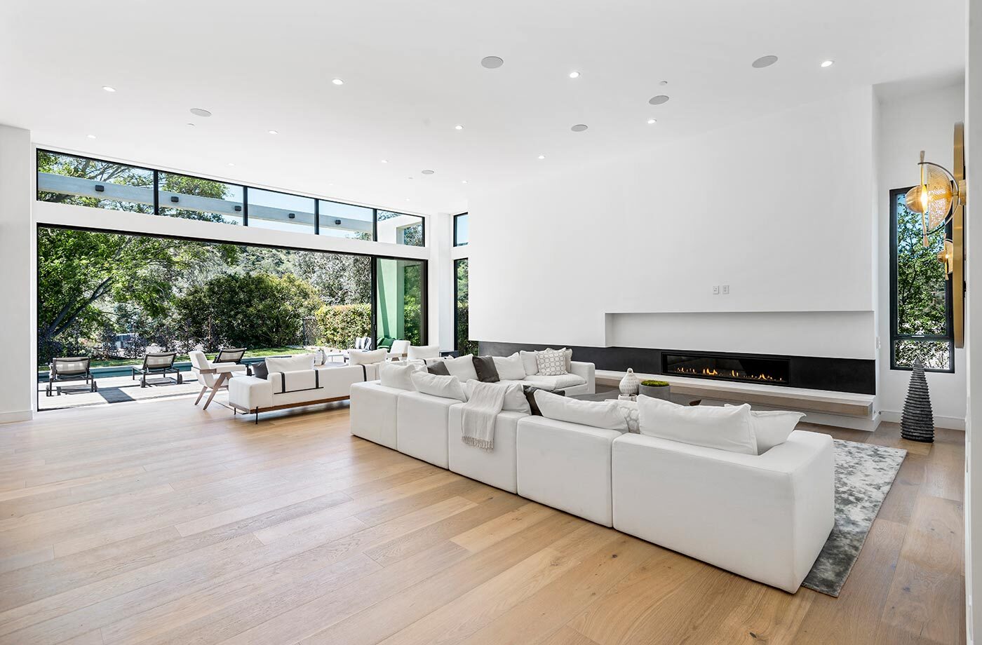 Living room opening to the garden