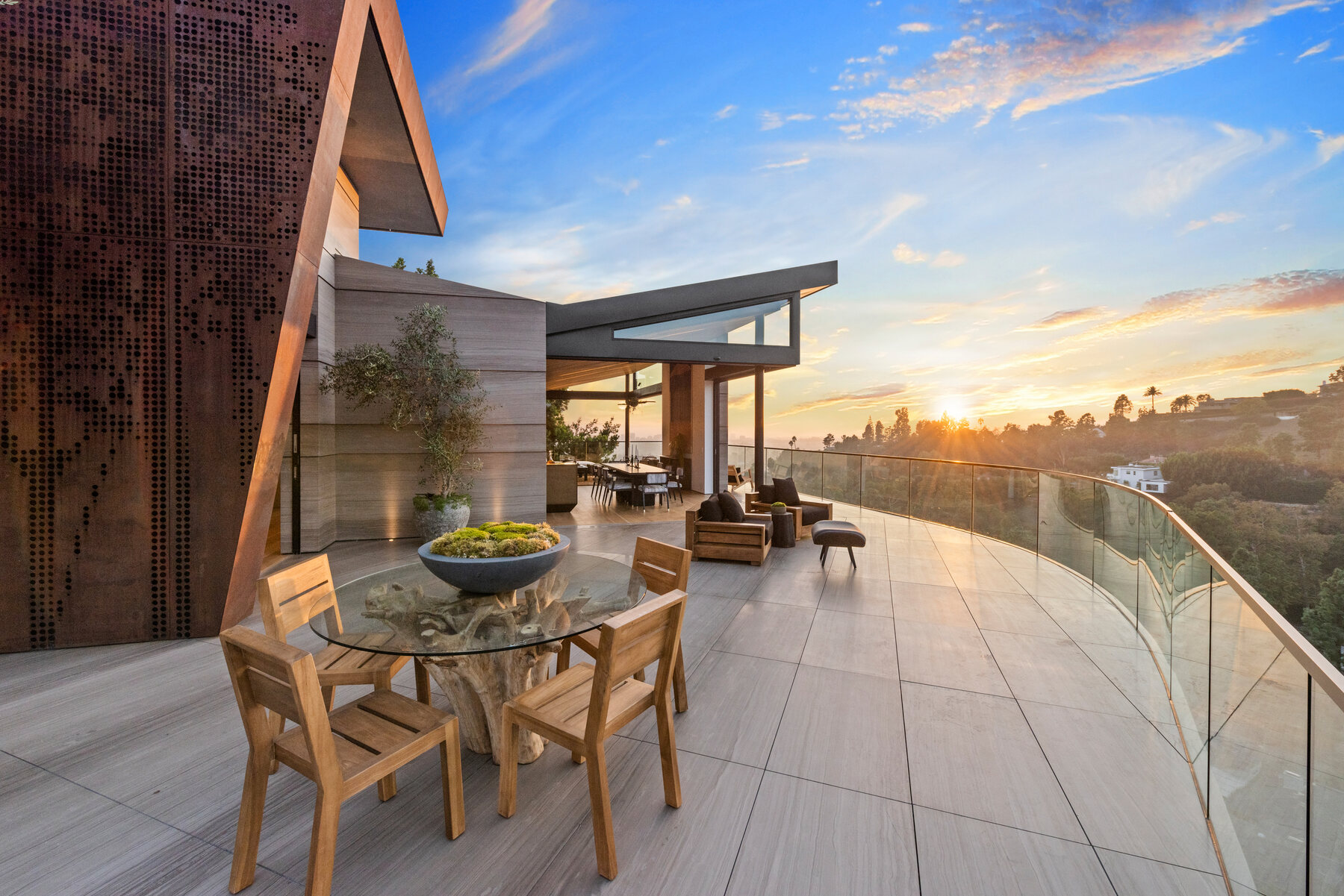 Readcrest sunset terrace